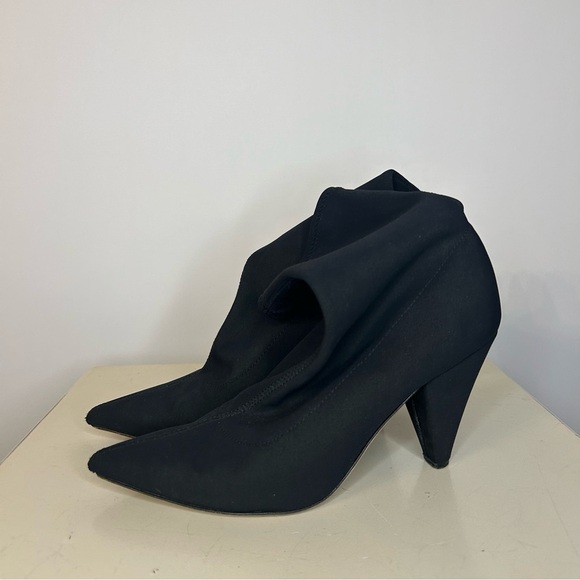 M Gemi Black Nylon Italian Pointed Toe Stretch Heeled Booties, Size 35 (5) - Picture 2 of 10